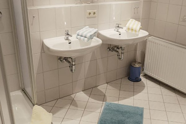 F3-02-Badezimmer.jpg