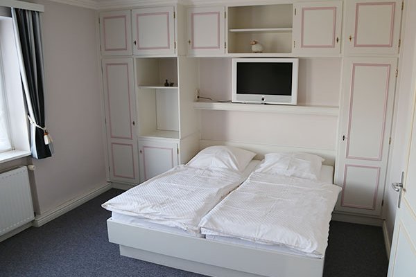 F3-06-Schlafzimmer_03.jpg