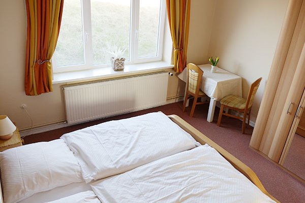 F10-4-Schlafzimmer_11.jpg