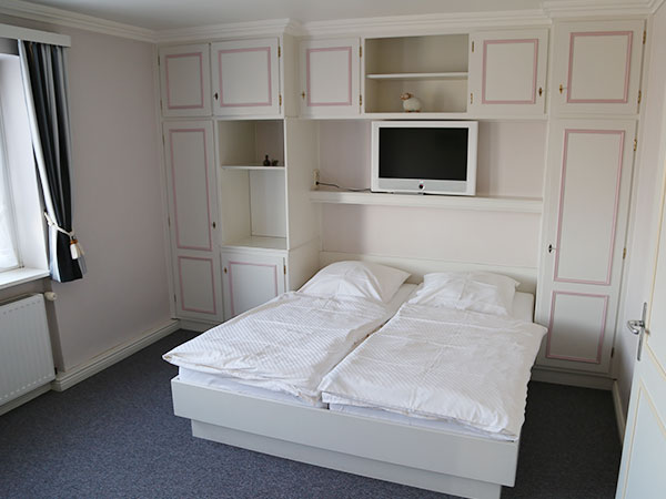 F3-06-Schlafzimmer_03.jpg