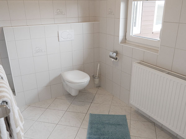 F7-02-Badezimmer_05.jpg